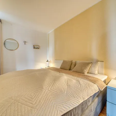 - Haus E, App 0e0407